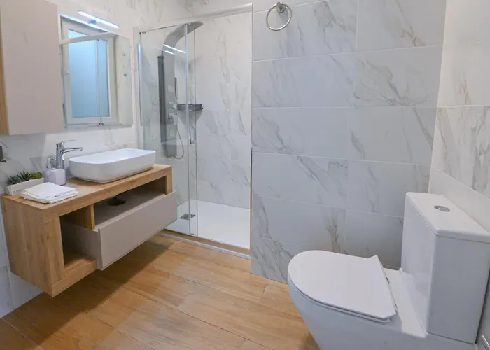 Appartamento Lovely And Spacious Penthouse 2 Bed 1 Bath With Wide Panoramic Views